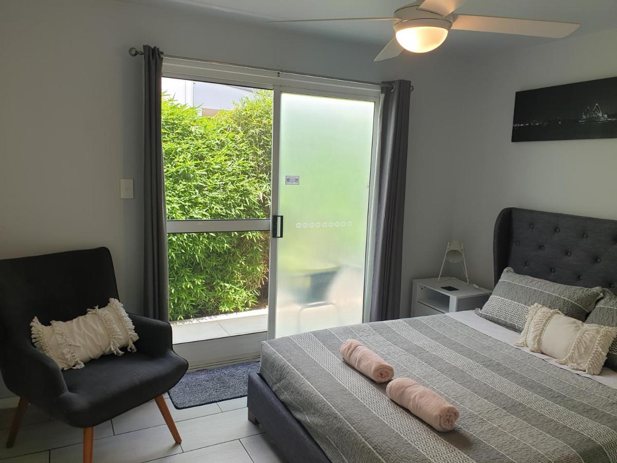Pet Friendly & Spacious Two Bedroom Guest Unit Калаундра Екстер'єр фото